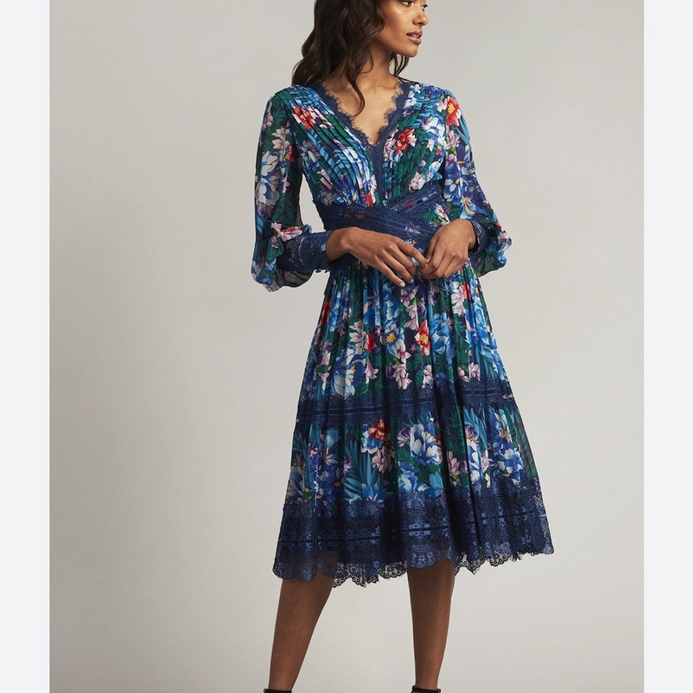 TADASHI SHOJI BLUE FLORAL DRESS SIZE 16